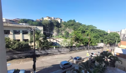 Apartamento à venda em São Cristóvão - RJ