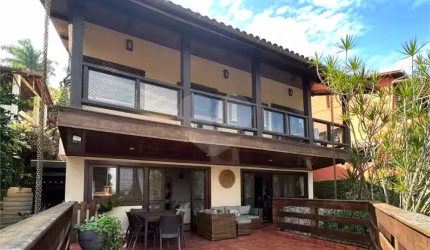 Condomínio com 3 quartos à venda em Sapê - RJ