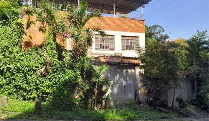 Casa com 6 quartos à venda em Fátima - RJ