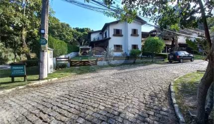 Condomínio com 4 quartos à venda em Badu - RJ