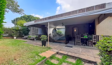 Casa com 5 quartos à venda em São Francisco - RJ