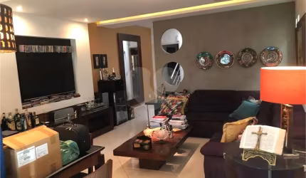 Casa com 3 quartos à venda em São Francisco - RJ
