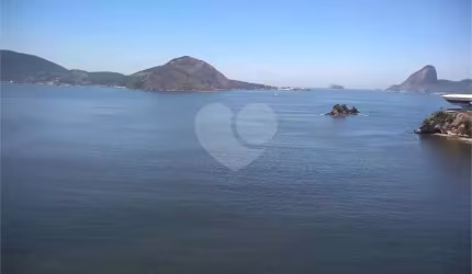 Cobertura com 5 quartos à venda em Ingá - RJ