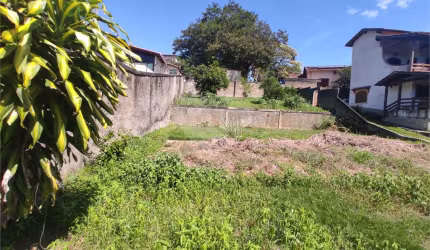 Terreno à venda em Engenho Do Mato - RJ