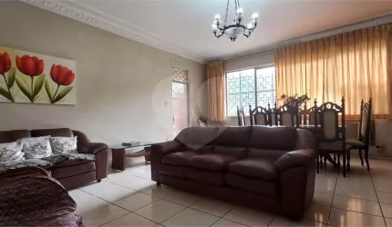 Casa com 3 quartos à venda em Santa Rosa - RJ