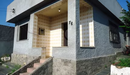 Casa com 3 quartos à venda em Baldeador - RJ