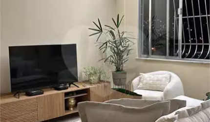 Apartamento com 2 quartos à venda em Icaraí - RJ