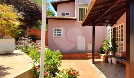 Casa com 3 quartos à venda em Centro - RJ