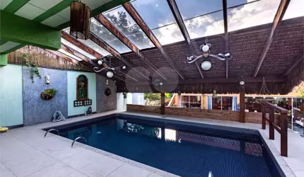 Casa com 5 quartos à venda em Itaipu - RJ