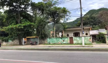 Terreno à venda em Badu - RJ