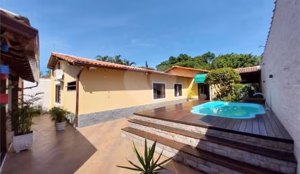 Casa com 3 quartos à venda em Maravista - RJ
