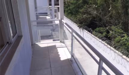 Condomínio com 3 quartos à venda em Boa Vista - RJ