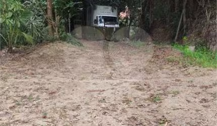 Terreno à venda em Badu - RJ