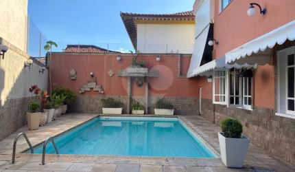 Casa com 5 quartos à venda em São Francisco - RJ