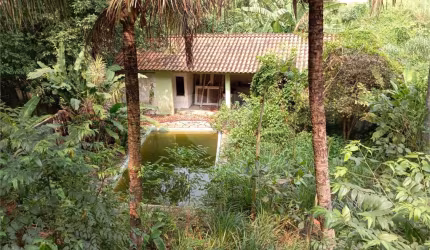 Terreno com 3 quartos à venda em Maria Paula - RJ