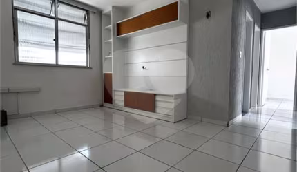 Apartamento com 2 quartos à venda em Santana - RJ