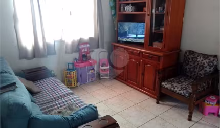 Casa de vila com 6 quartos à venda em Fonseca - RJ