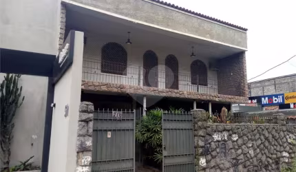 Casa com 3 quartos à venda em São Francisco - RJ
