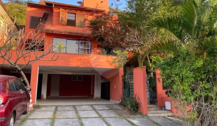 Casa com 5 quartos à venda em São Francisco - RJ