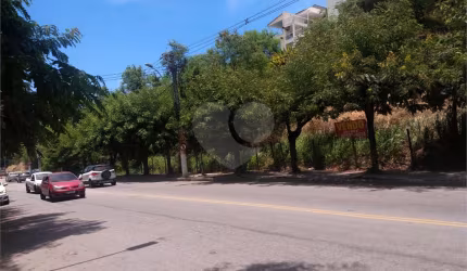 Terreno à venda em Piratininga - RJ