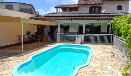 Casa com 4 quartos à venda em Maravista - RJ