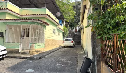 Casa de vila com 2 quartos à venda em Fonseca - RJ