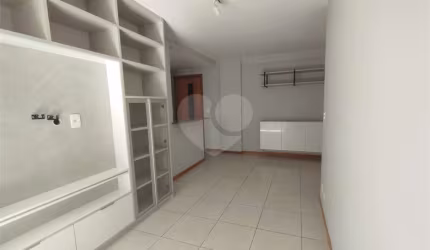 Apartamento com 2 quartos à venda em Badu - RJ