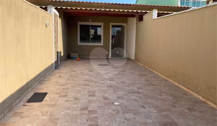 Casa de vila com 2 quartos à venda em Centro - RJ