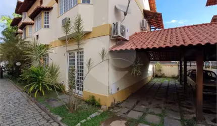 Condomínio com 3 quartos à venda em Maria Paula - RJ