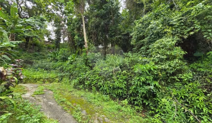 Terreno à venda em Mata Paca - RJ