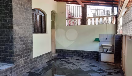 Casa com 3 quartos à venda em Barreto - RJ