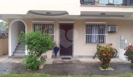 Condomínio com 2 quartos à venda em Serra Grande - RJ