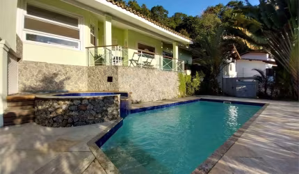 Casa com 6 quartos à venda em Cantagalo - RJ