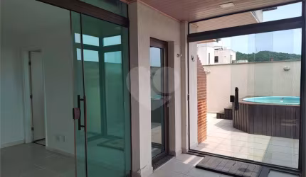 Cobertura com 2 quartos à venda em Badu - RJ