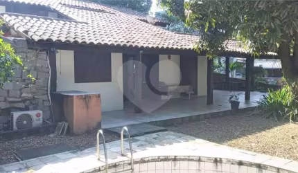 Condomínio com 5 quartos à venda em Maria Paula - RJ