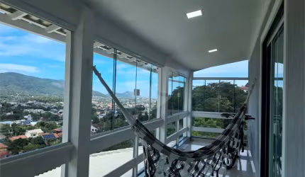 Casa com 5 quartos à venda em Itaipu - RJ