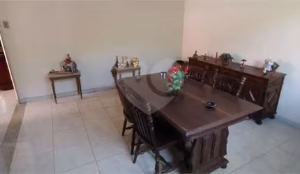 Casa com 4 quartos à venda em Santa Rosa - RJ