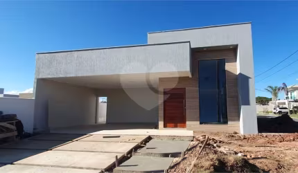 Loteamento com 3 quartos à venda em Cajueiros (itaipuaçu) - RJ