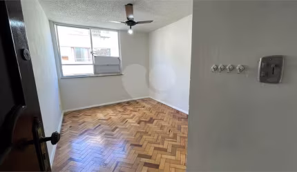 Apartamento com 2 quartos à venda em Santa Rosa - RJ