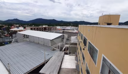 Prédio inteiro à venda em Centro - RJ