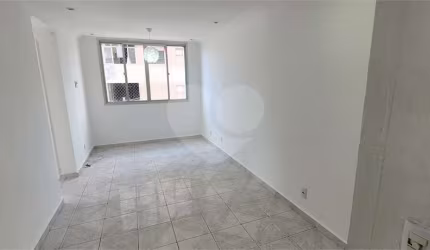Apartamento com 2 quartos à venda em Santana - RJ