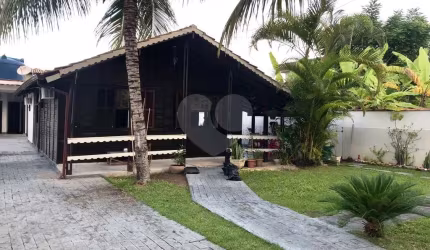 Condomínio com 3 quartos à venda em Ponta Grossa - RJ