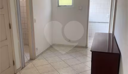Apartamento com 2 quartos à venda em Icaraí - RJ