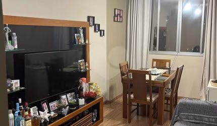 Apartamento com 2 quartos à venda em Santana - RJ