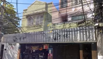 Sobrado com 2 quartos à venda ou para locação em Centro - RJ