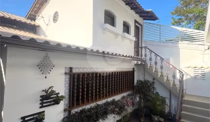 Casa com 3 quartos à venda em São Francisco - RJ