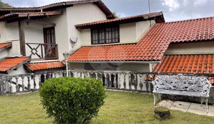 Condomínio com 3 quartos à venda em Badu - RJ