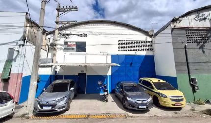 Galpão à venda ou para locação em Boa Vista - RJ