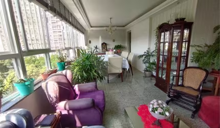 Apartamento com 3 quartos à venda em Icaraí - RJ