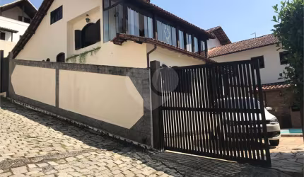 Condomínio com 3 quartos à venda em Rio Do Ouro - RJ
